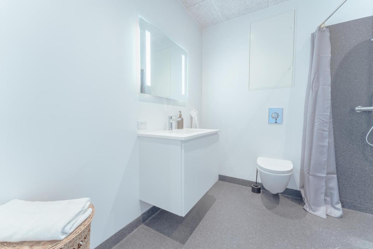 New / Stunning Sea View / Light / 3 Br Lägenhet Tórshavn Exteriör bild