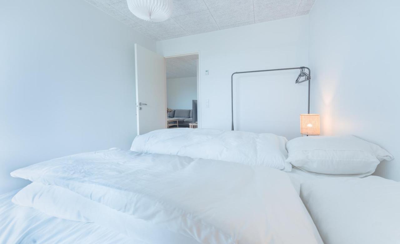 New / Stunning Sea View / Light / 3 Br Lägenhet Tórshavn Exteriör bild